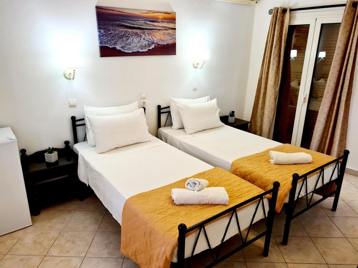 Avra Rooms Karpathos Town  Exterior photo