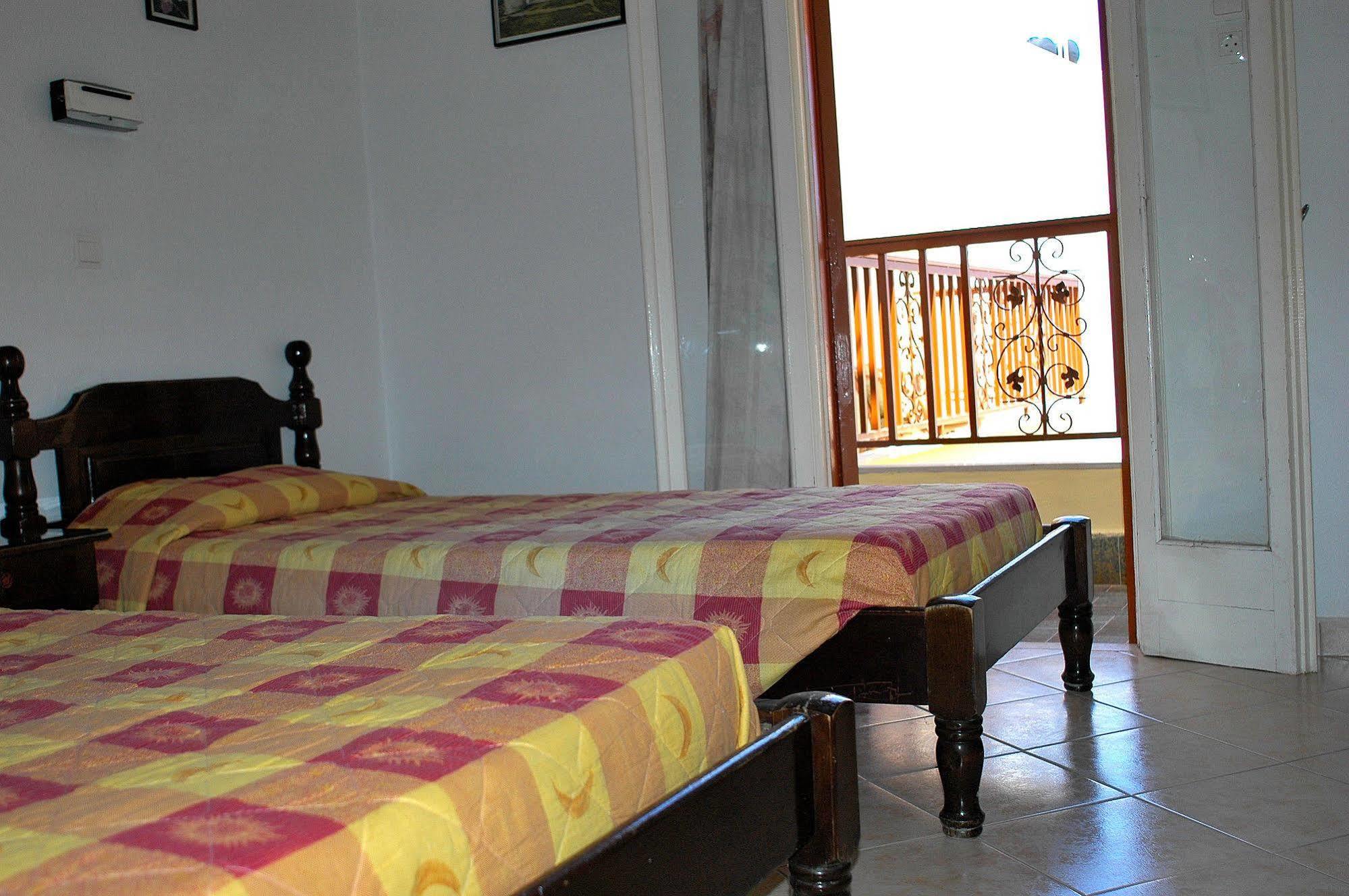 Avra Rooms Karpathos Town  Exterior photo